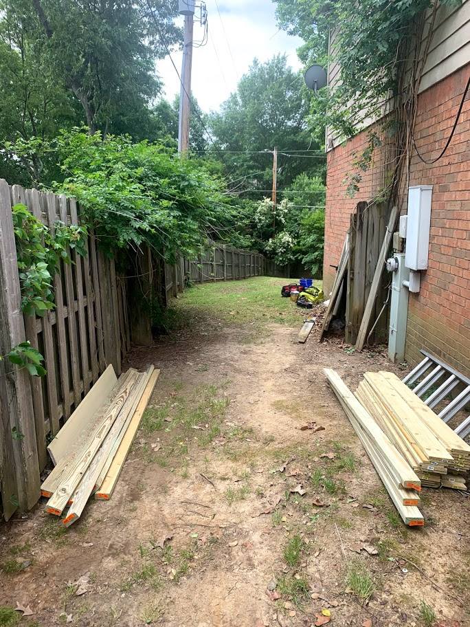 Install of a Fence/Gate