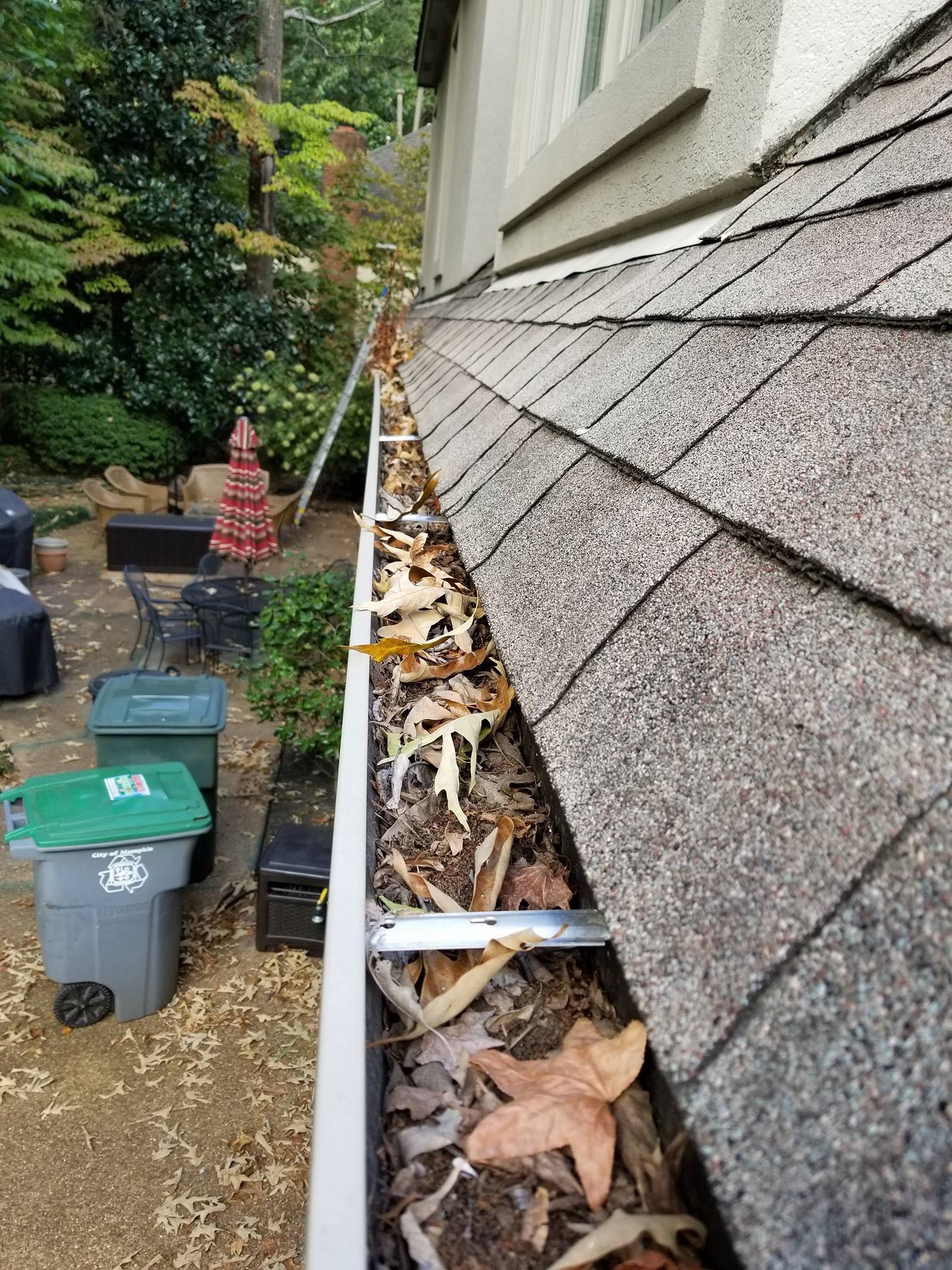 Gutter Cleaning & Repair